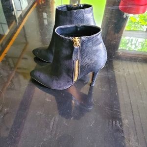 Ankle high heels boots